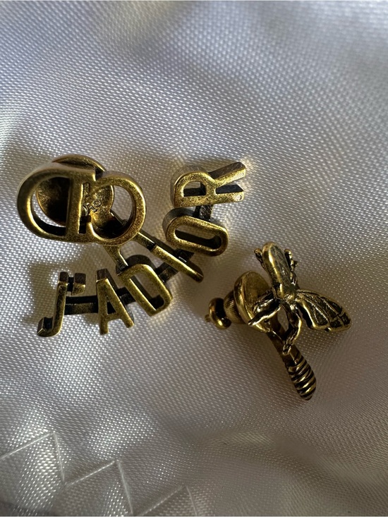 Dior Jewelry - Christian Dior J’Adior Bee Asymmetric Stud Earrings Full Set Authenticated